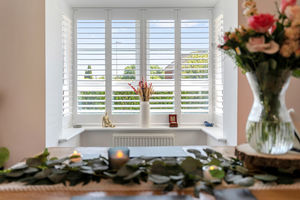Dining Room- click for photo gallery